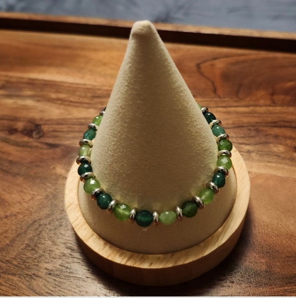 Handmade Jewelry - Quartz Green Beaded Bracelet